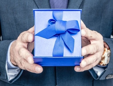 5 Year-End Strategies for Charitable Giving