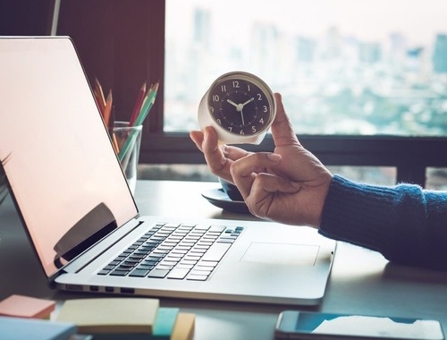The Pros of investing early in your career.