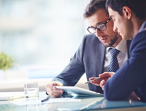 What services do financial advisors offer?