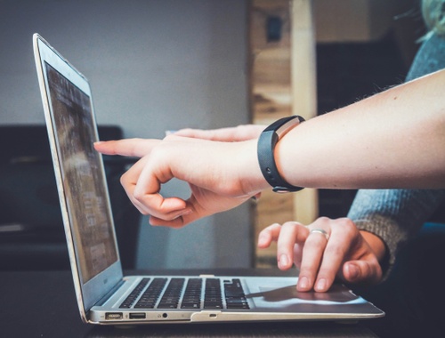 Helping California retirees and pre retirees make informed Social Security decisions, including spousal, survivor, and claiming strategies, that align with their overall retirement income strategy.