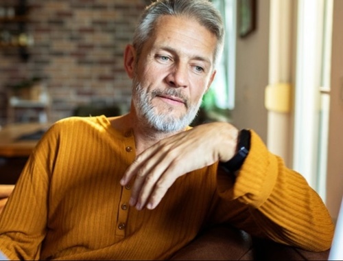 Moneywise: I’m a 50-year-old man and want to retire by 62. I’m contributing 6% to my 401(k) and have $500,000. Will I reach my goal?
