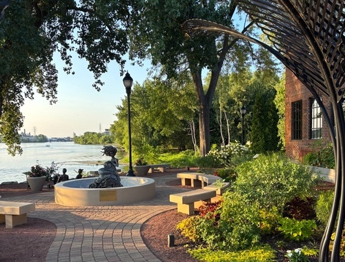 Riverside International Friendship Garden