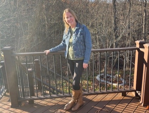 Amanda Singel - Client Service