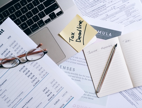 Accounting & Taxes