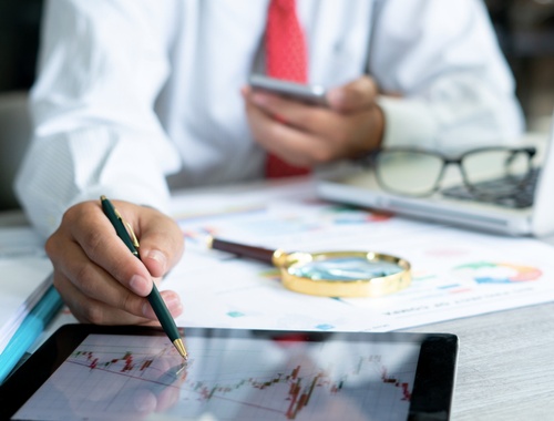 Tax strategies to pay the least amount to the IRS in both situations.