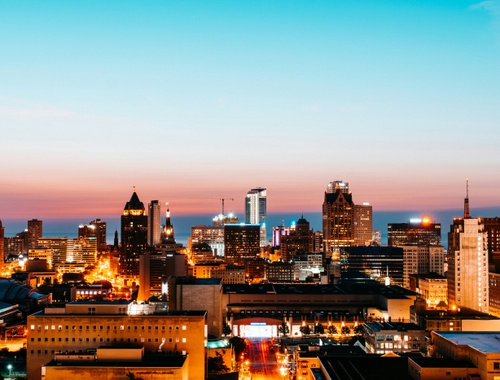  Milwaukee