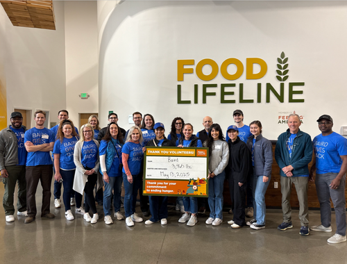 Feeding people experiencing hunger today while working to end hunger for tomorrow.
