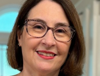 Johanna M. Retired Analyst, client