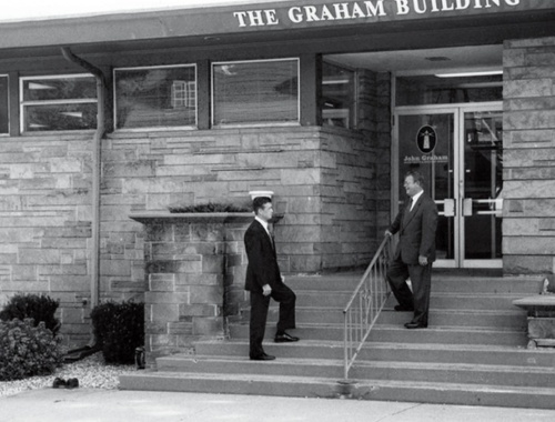 About John Graham & Associates