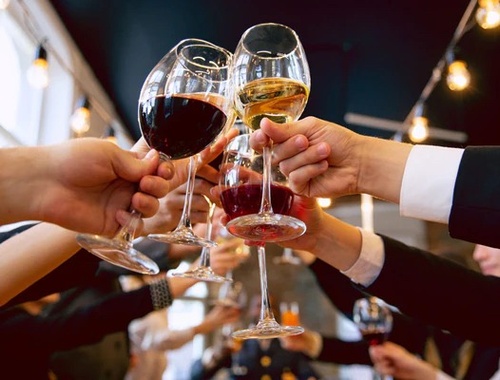 Foodies and Wine (and Whiskey) Enthusiasts