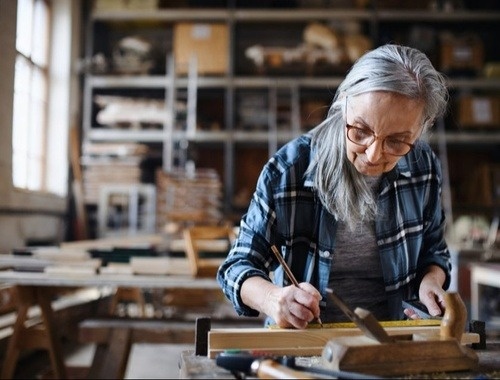 Pre-Retirees<br/> & Retirees