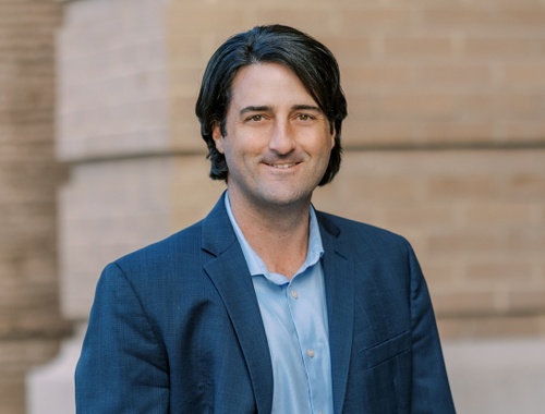 Schedule a call or virtual meeting with Nick: