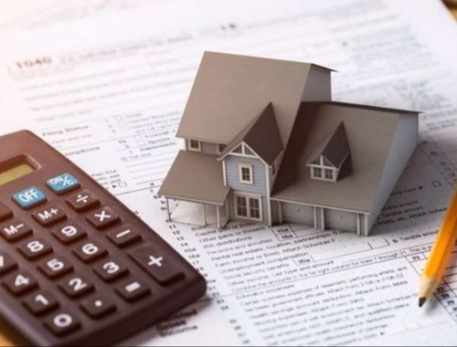 Buy a House... or Wait?<br/>