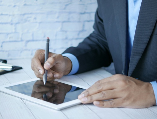 What is Employee Expense Offset?