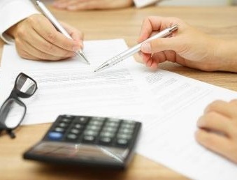 Reviewing a document during a meeting