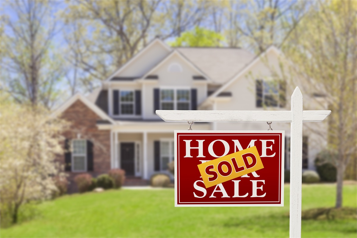 30-year Home Loans Fall to Historic Lows