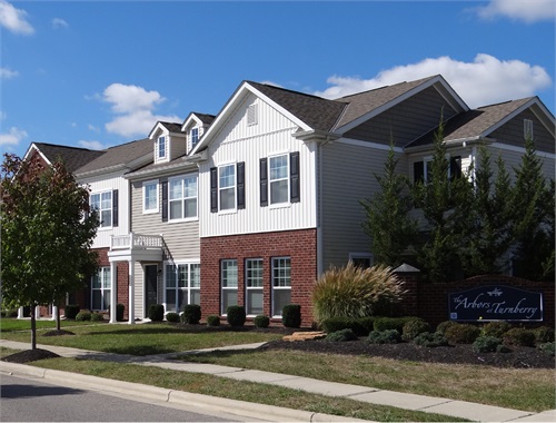 Arbors at Turnberry Apartments