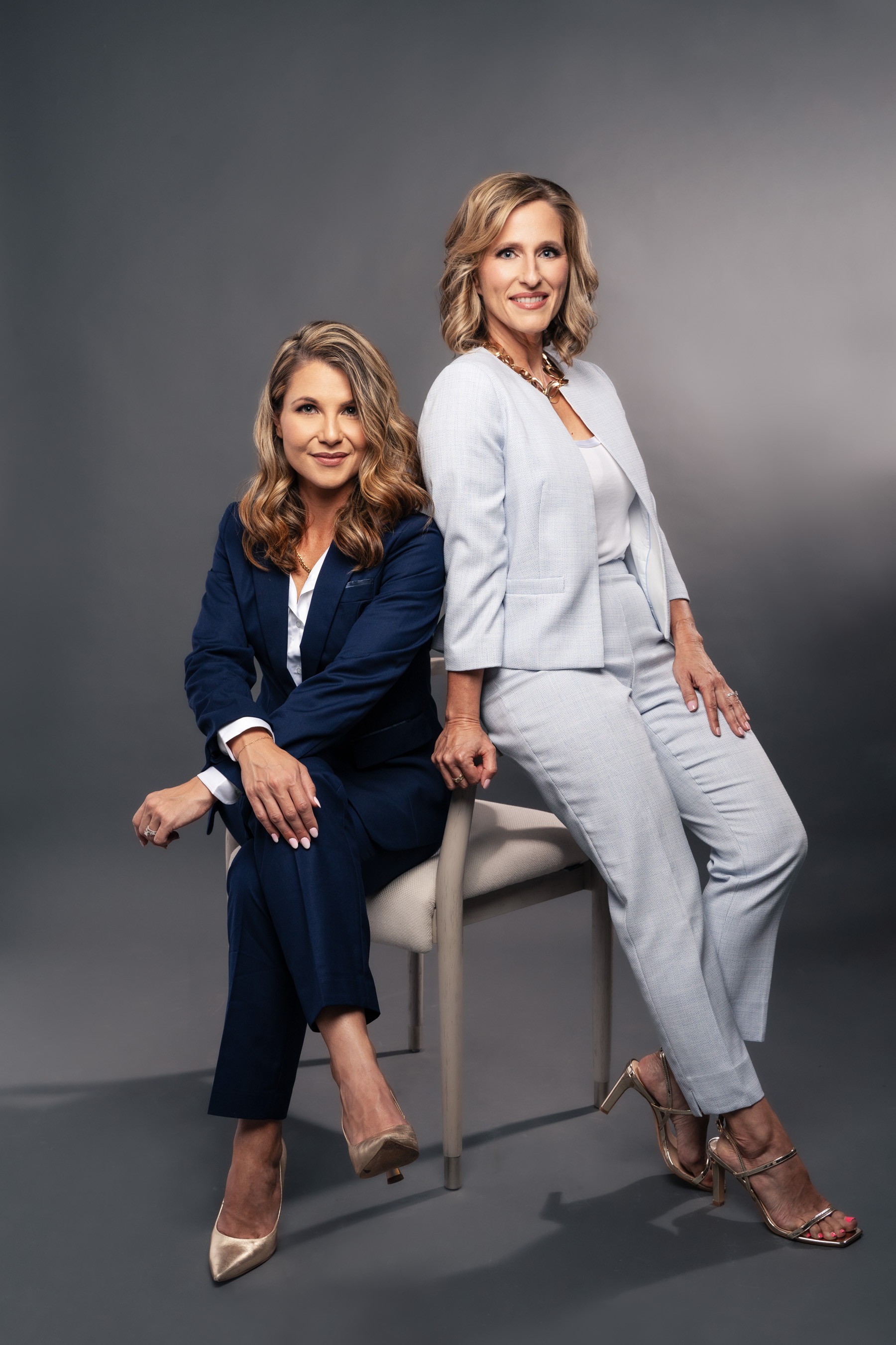 Creating Confidence<br/> <em>through</em> financial Independence 