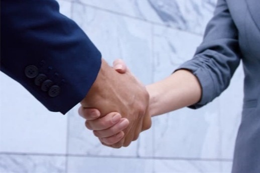 The Advice-Centric Experience