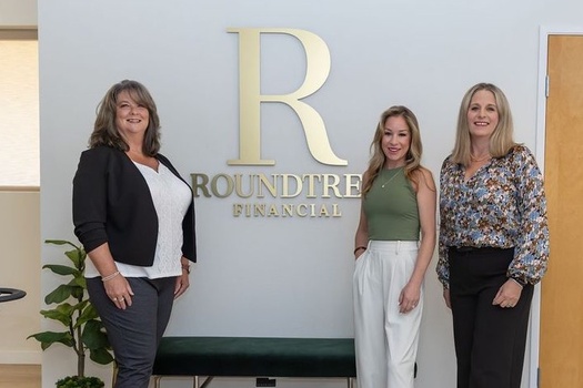 A COORDINATED TEAM BUILT AROUND THE CLIENT EXPERIENCE